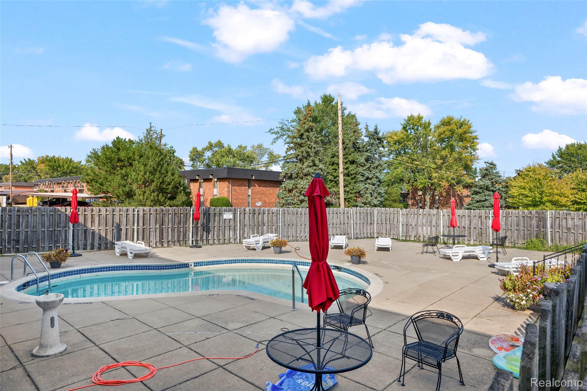 Royal Oak City, Michigan 48073, United States, 1 Bedroom Bedrooms, ,1 BathroomBathrooms,Residential,Active,206199