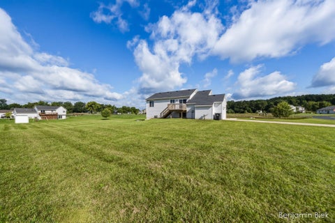 Tiny photo for 2809 Ivy Lane, Irving Township, MI 49333 (MLS # 65026045949)