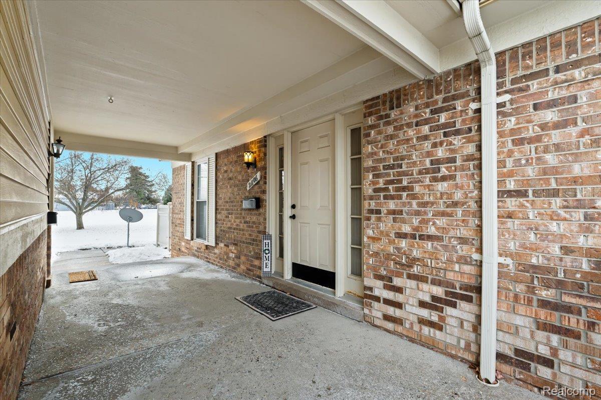 21106 W Glen Haven Circle