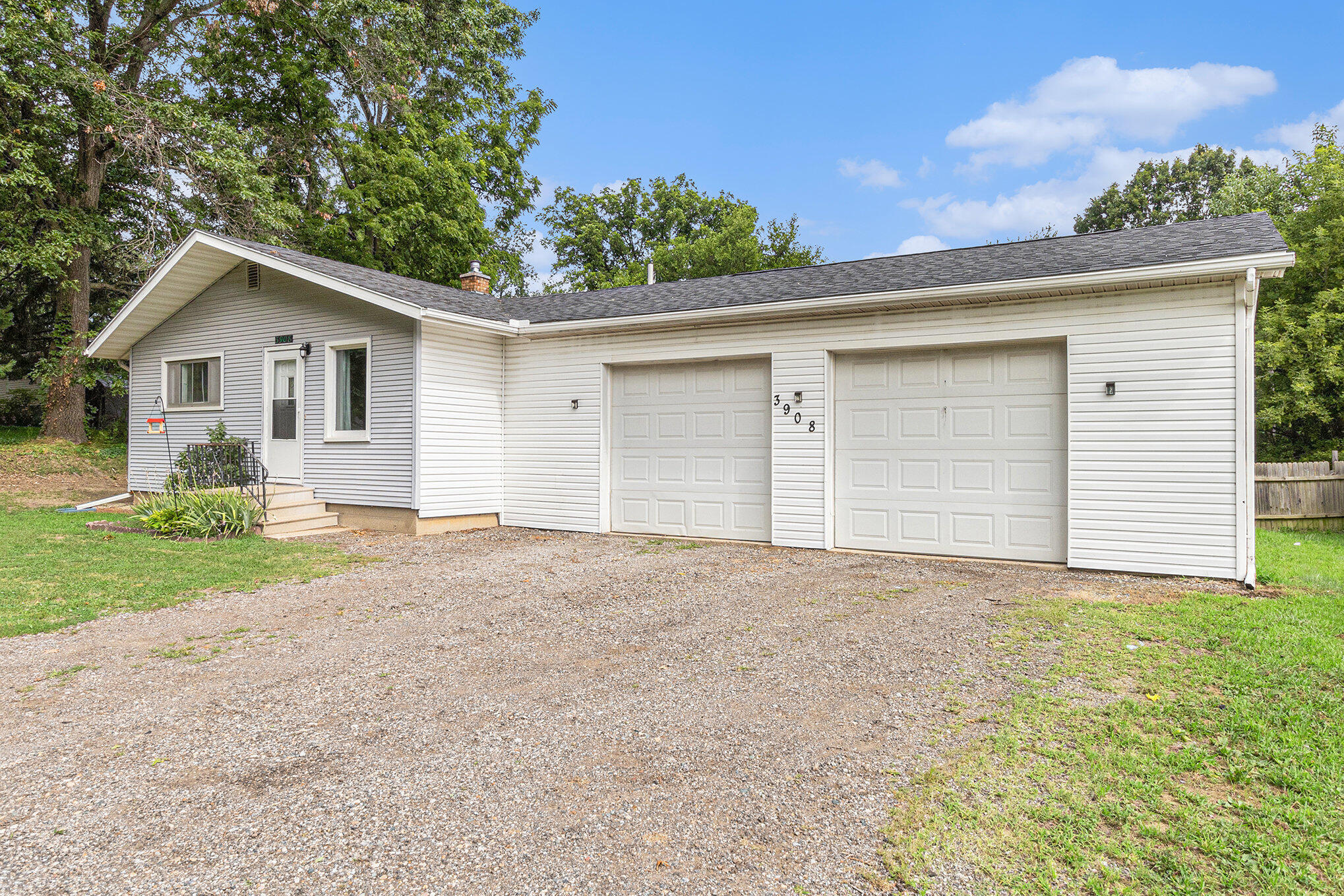 3908 Seymour Road