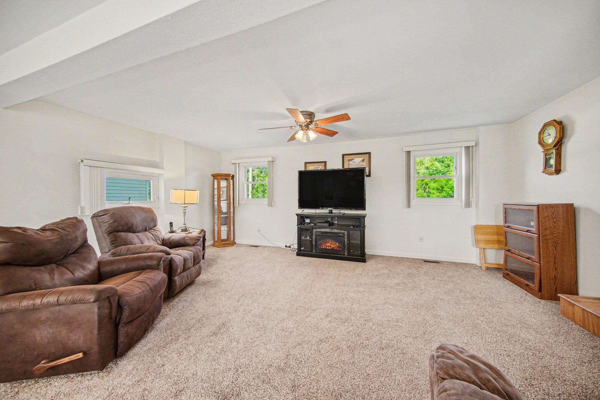10335 Ferris Court