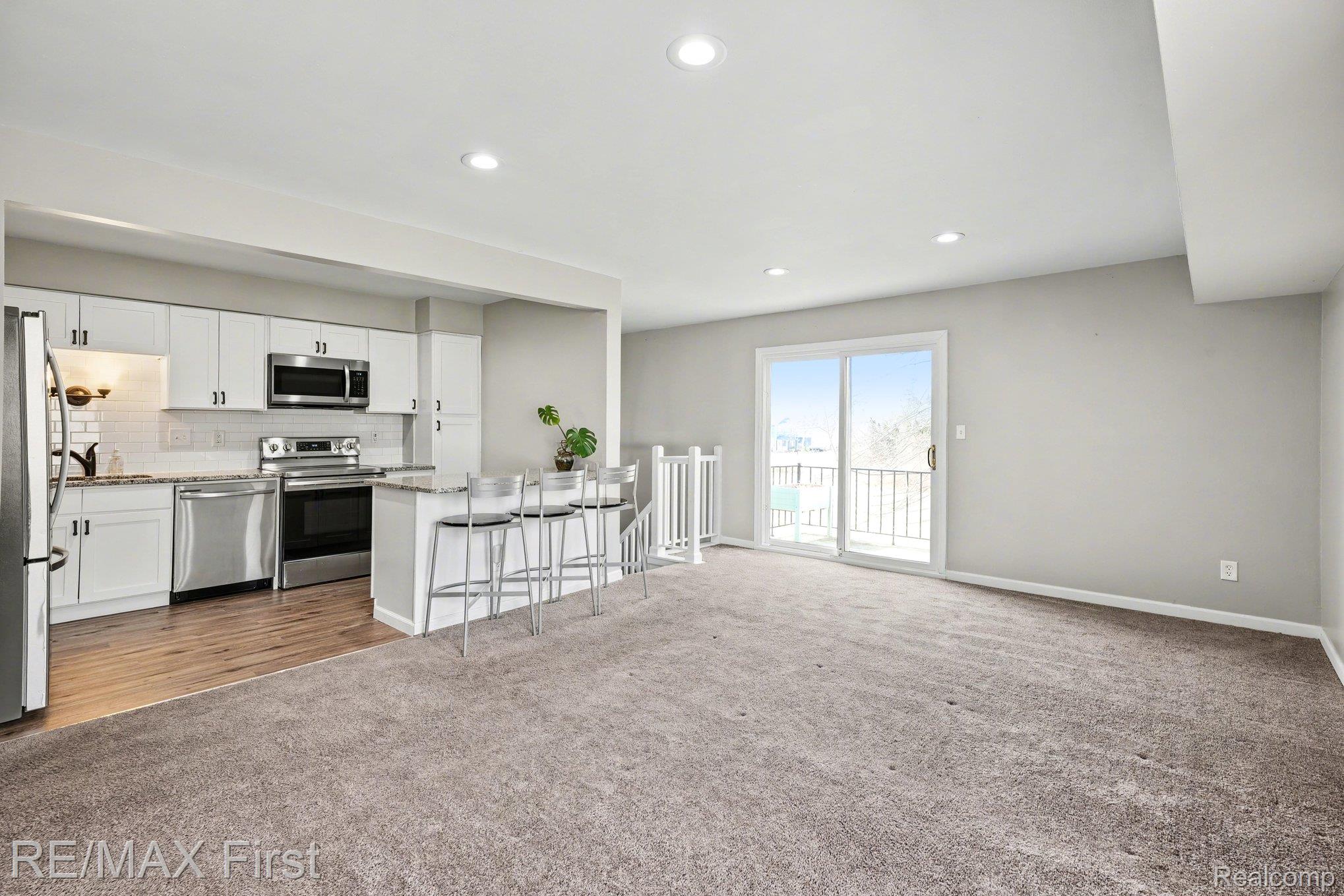 38103 Jefferson Avenue