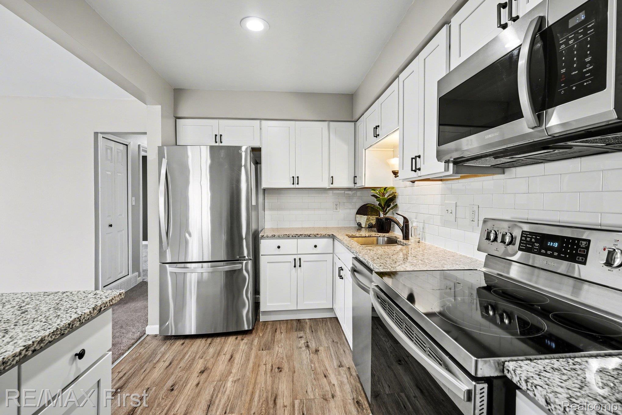 38103 Jefferson Avenue