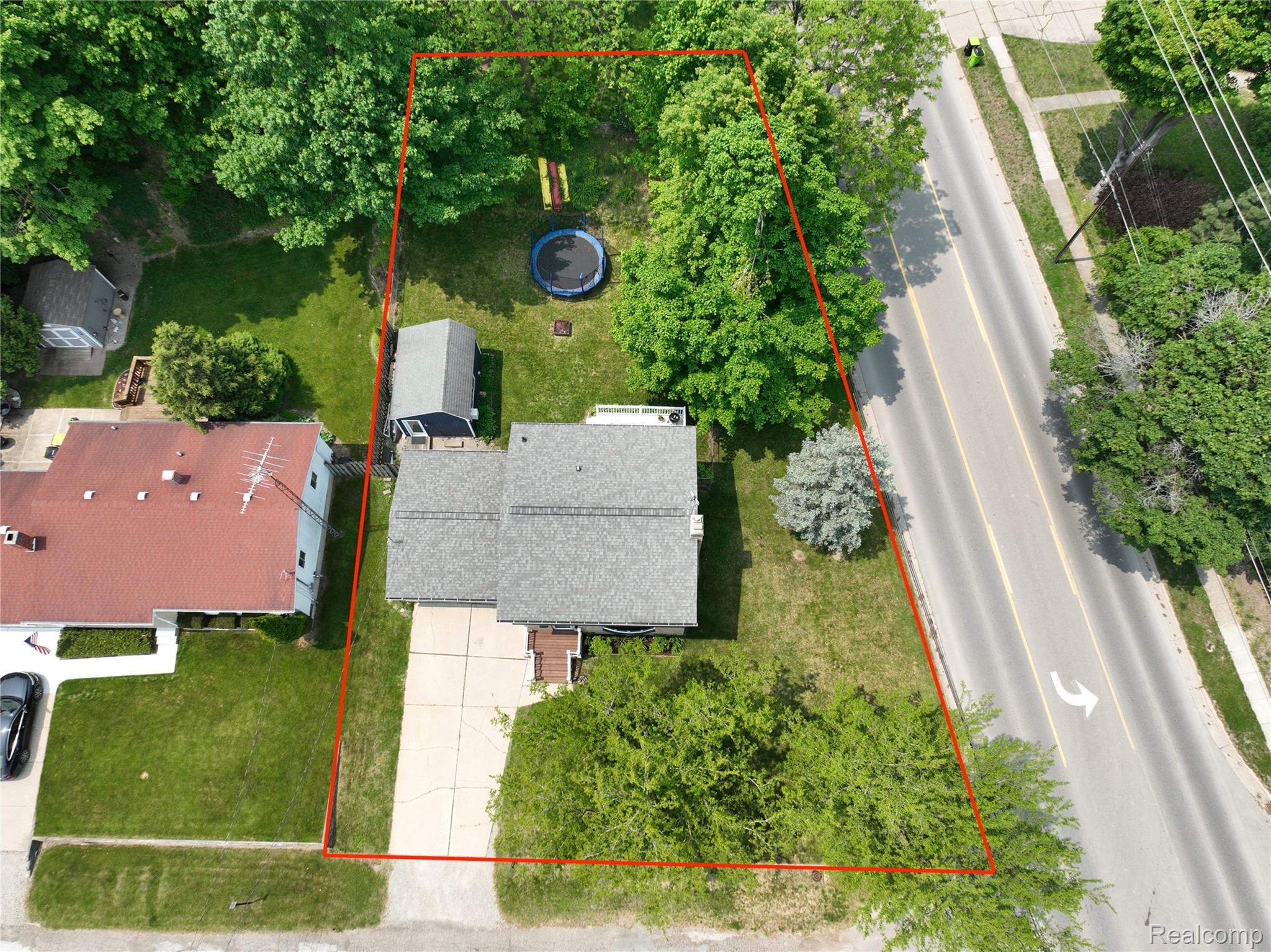 Fenton City, Michigan 48430, United States, 3 Bedrooms Bedrooms, ,2 BathroomsBathrooms,Residential,Coming Soon,165283