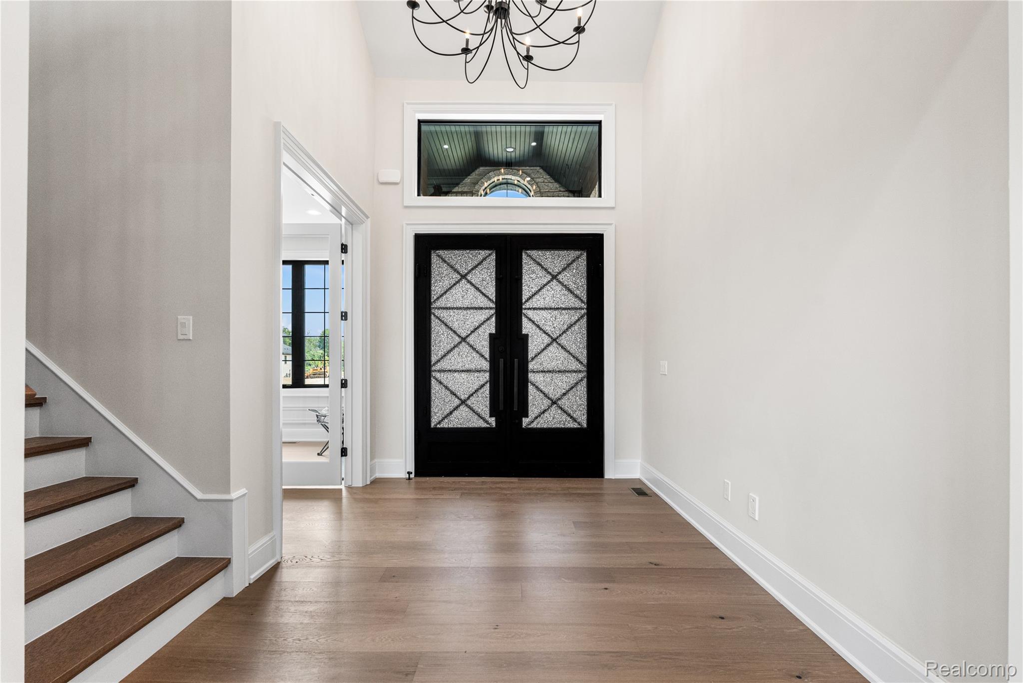 1812 VISTA Drive