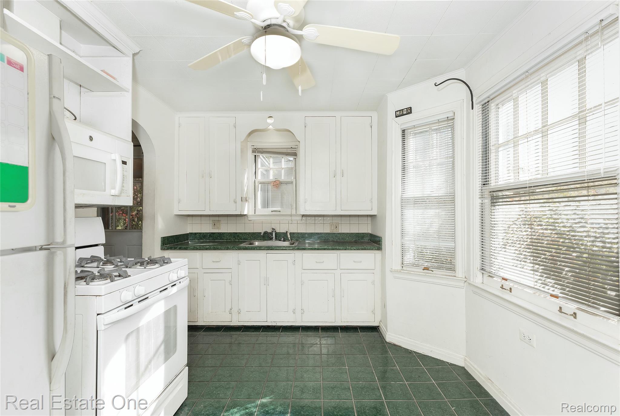 3116 Coolidge Highway