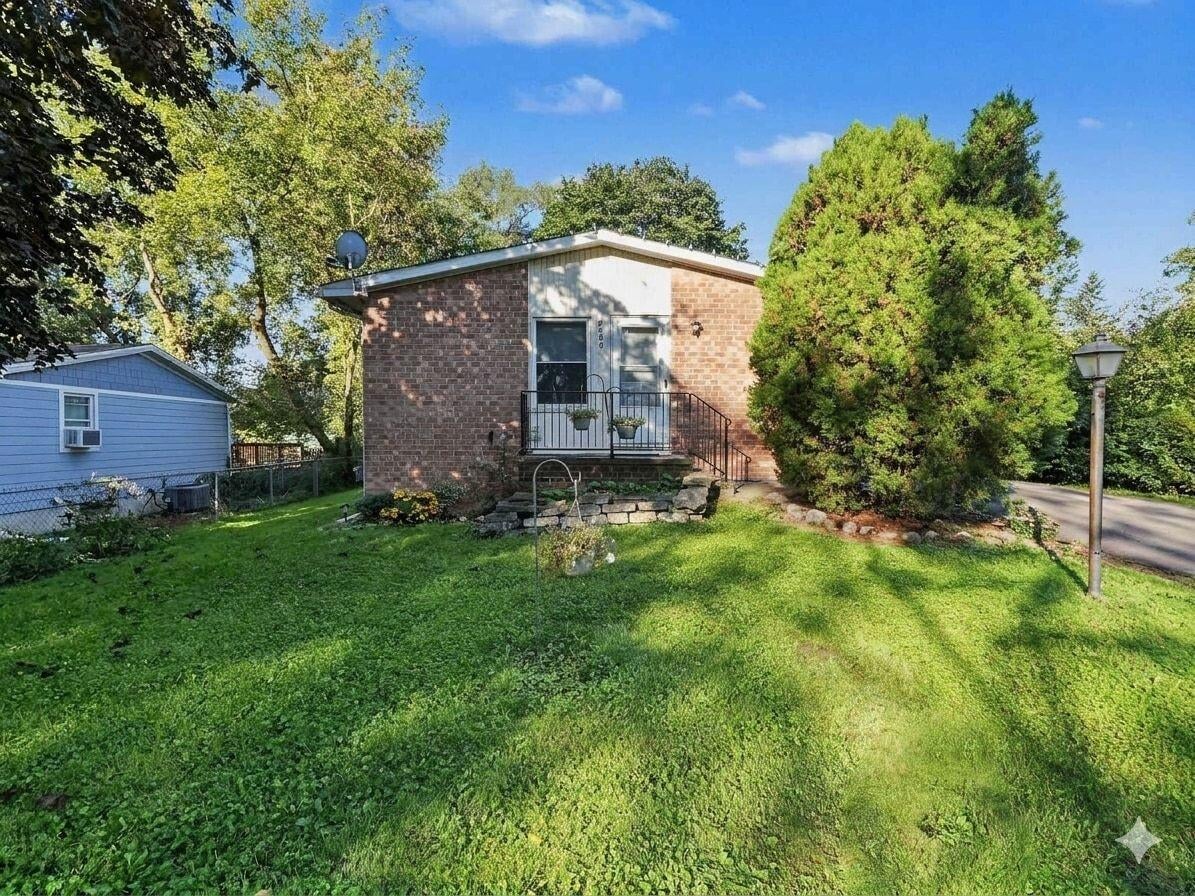 3460 La Salle Drive