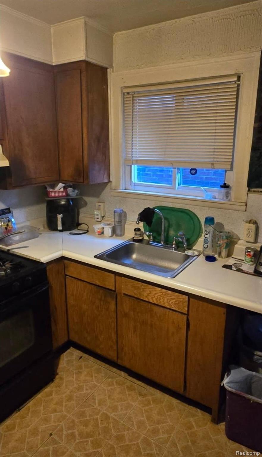 19185 Stotter Street