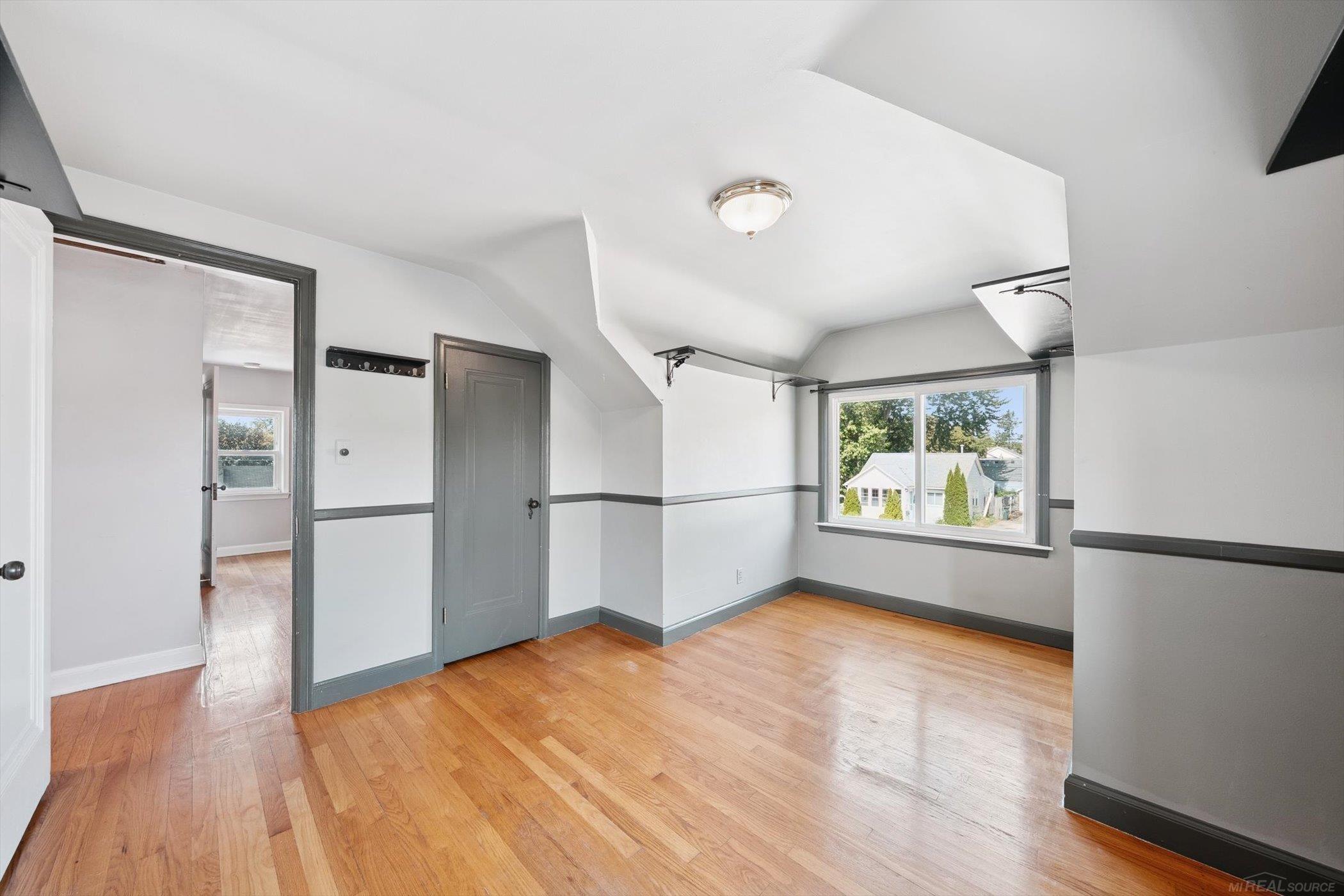 439 W Browning Avenue