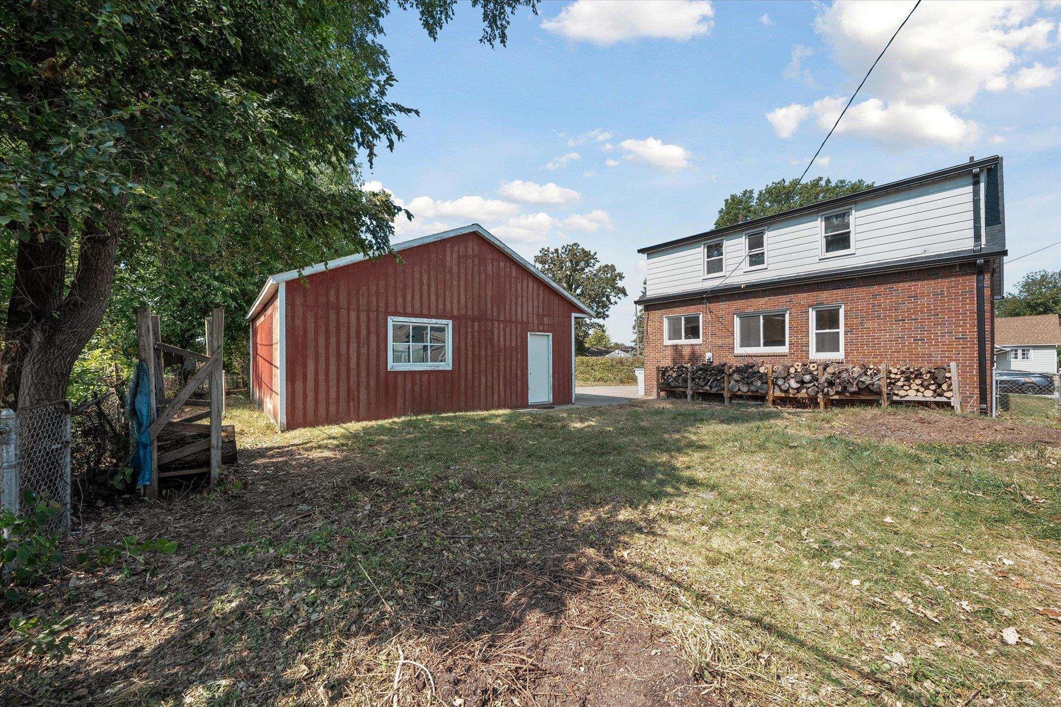 439 W Browning Avenue