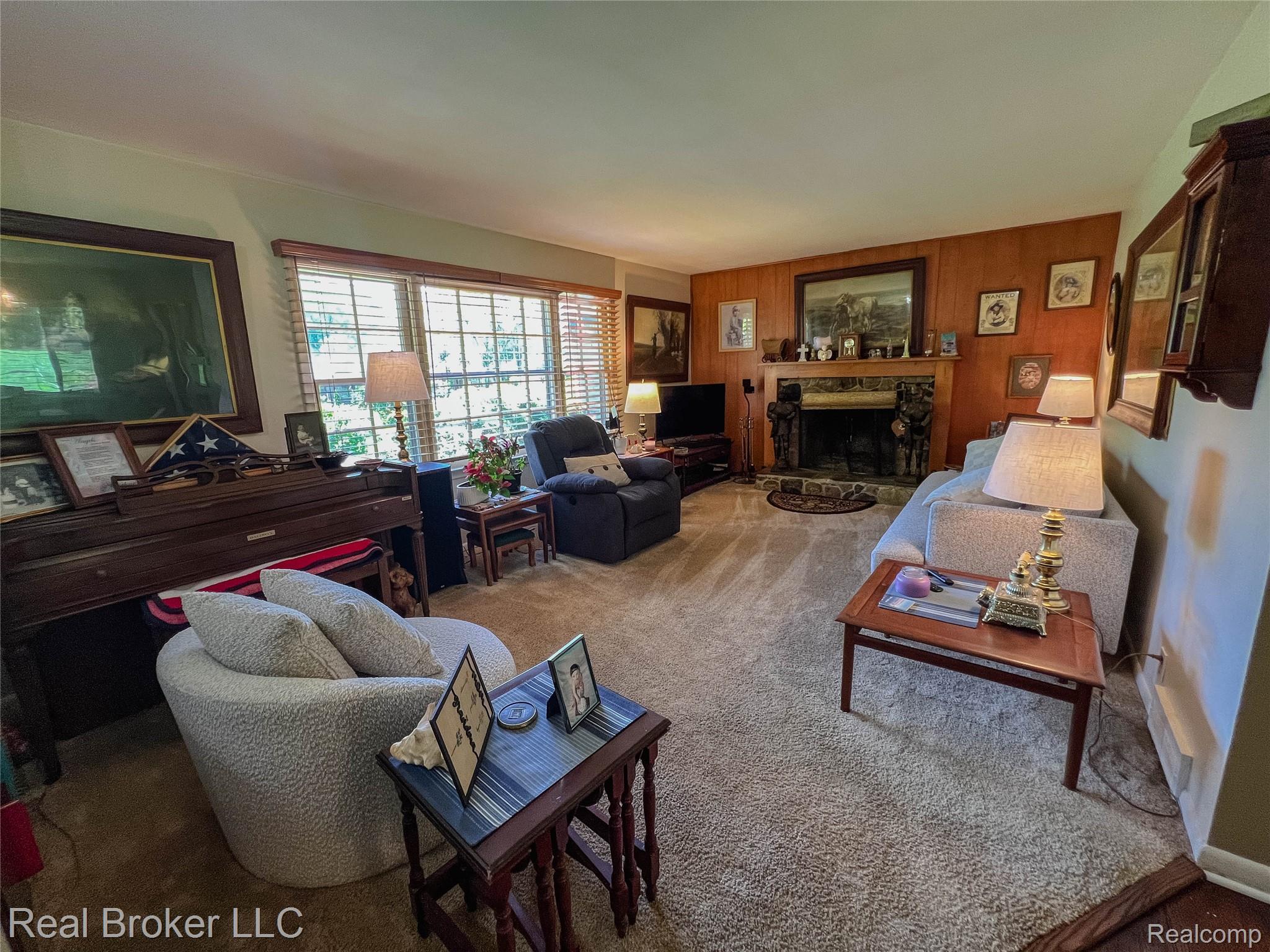 33200 Raphael Road