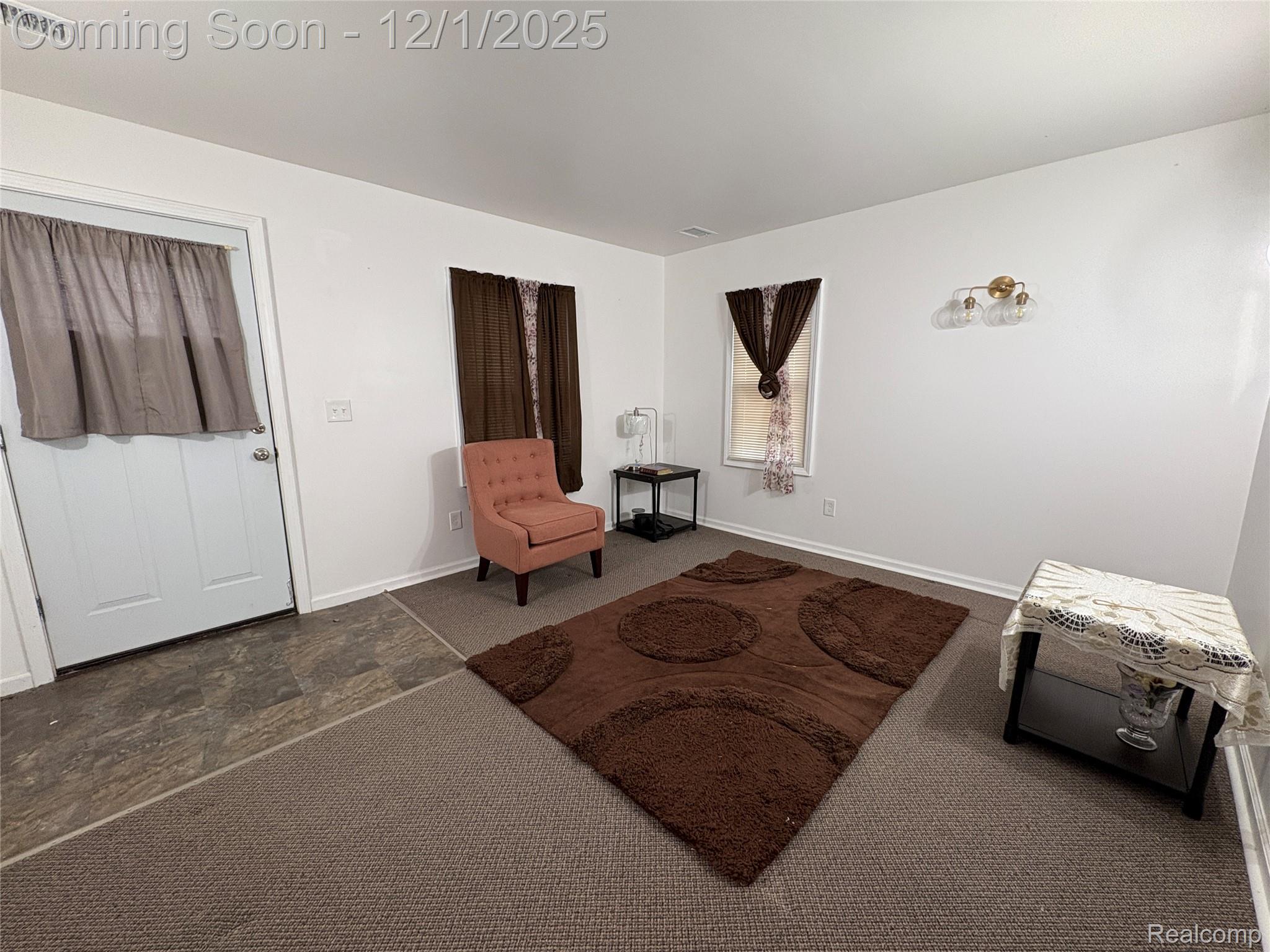 7315 Hollywood Street