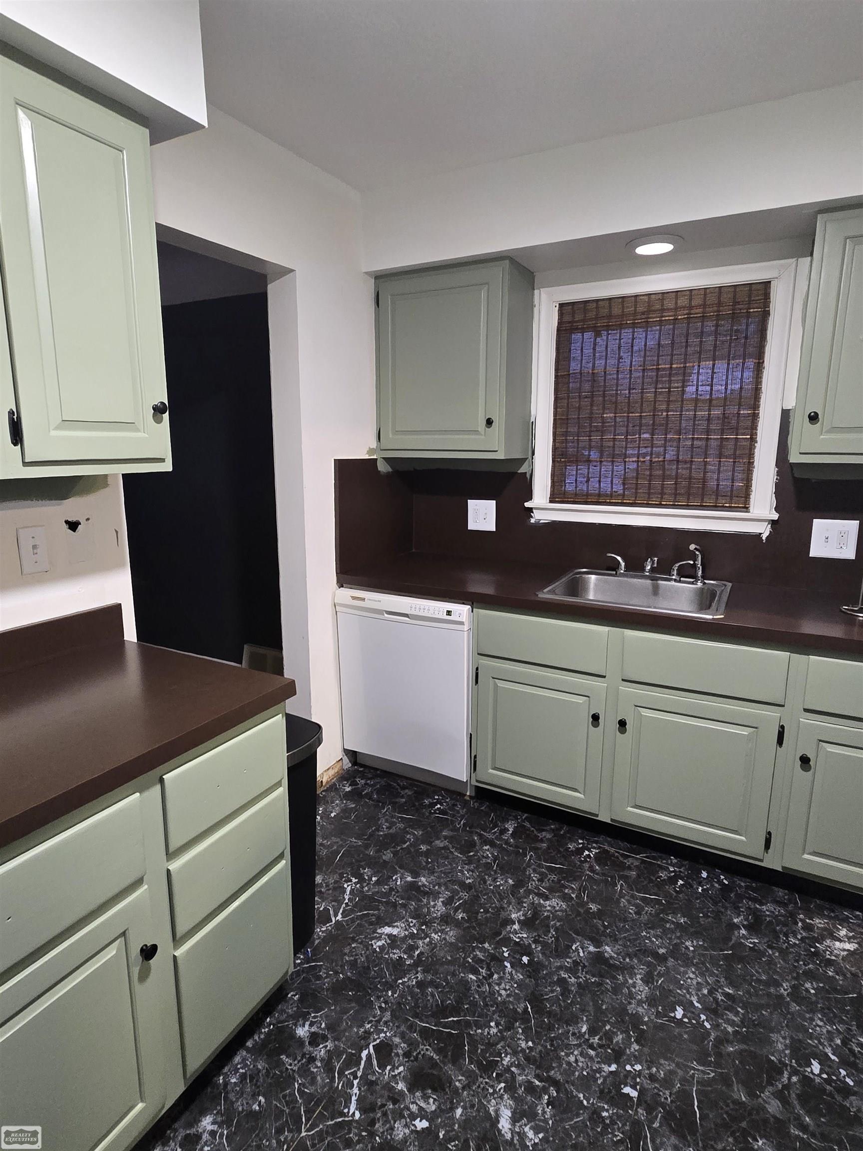 520 N Alexander Street