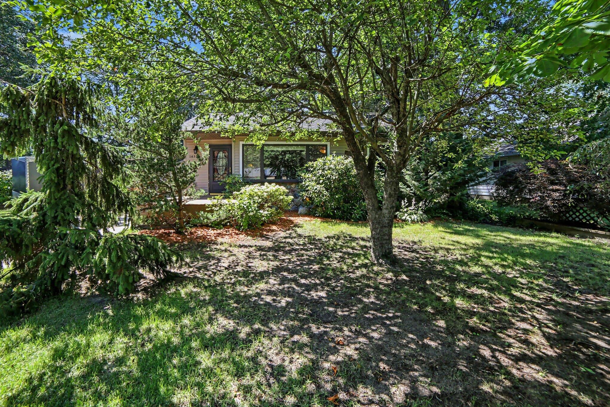 1615 Havenga Street