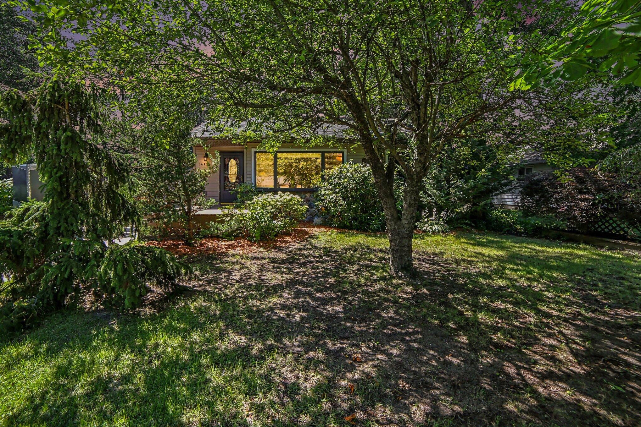 1615 Havenga Street