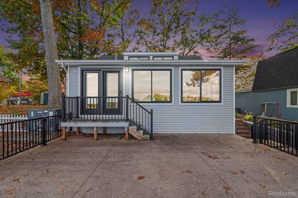 5512 WILDWOOD DR, HOWELL, MI 48843 - Image 997f3f2ce87f35db10304f6f115e9d2d/1204294688