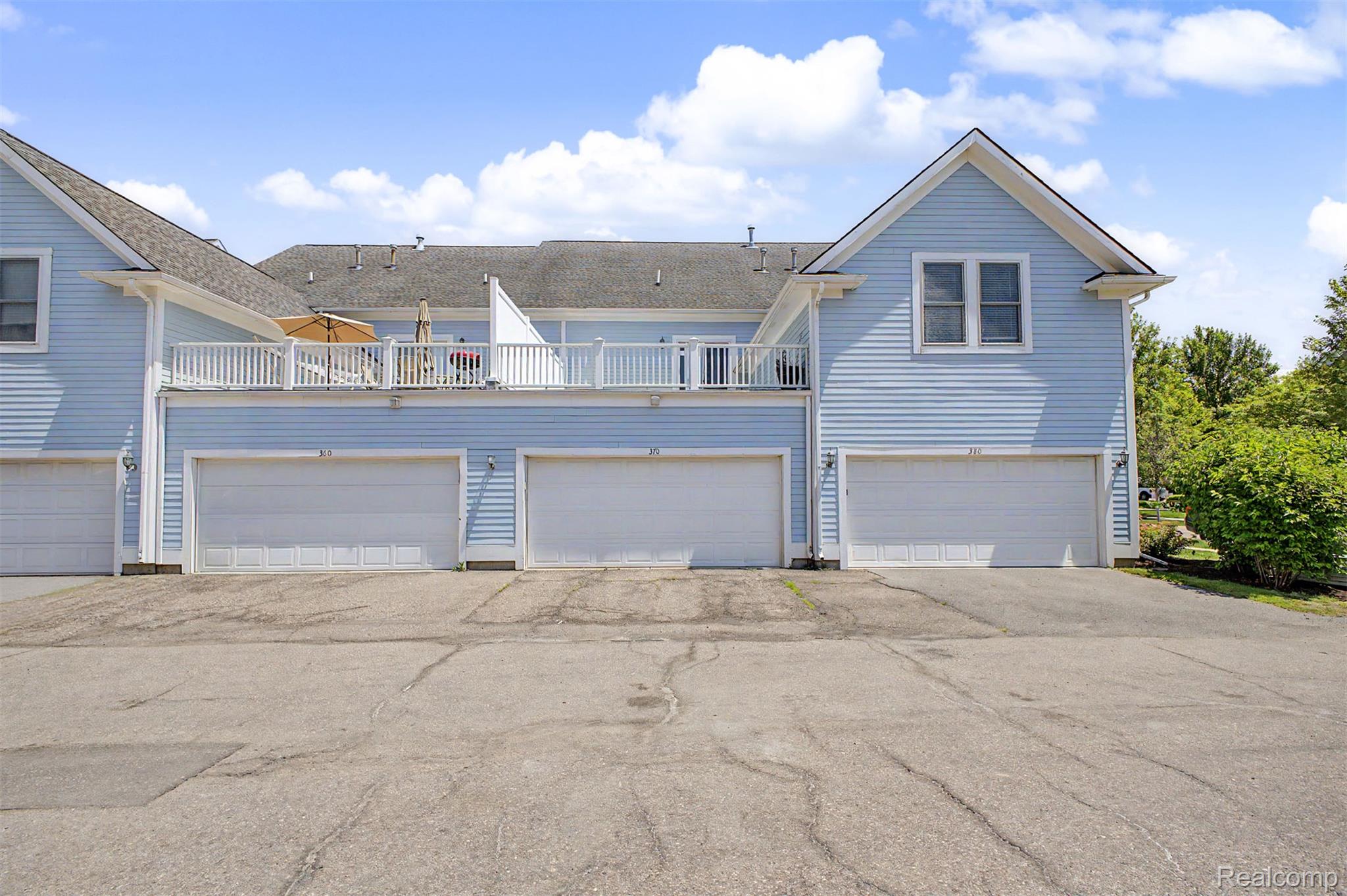 370 Roosevelt Street