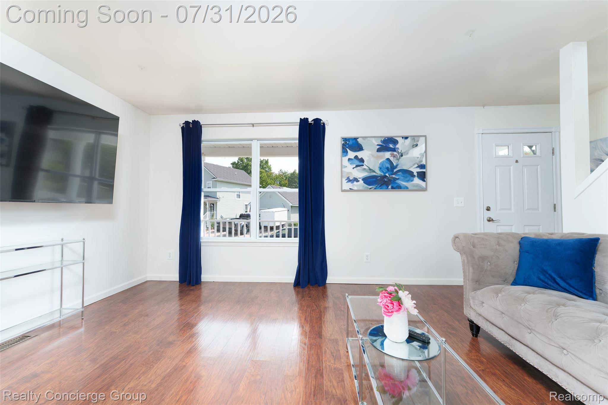 476 Waverly