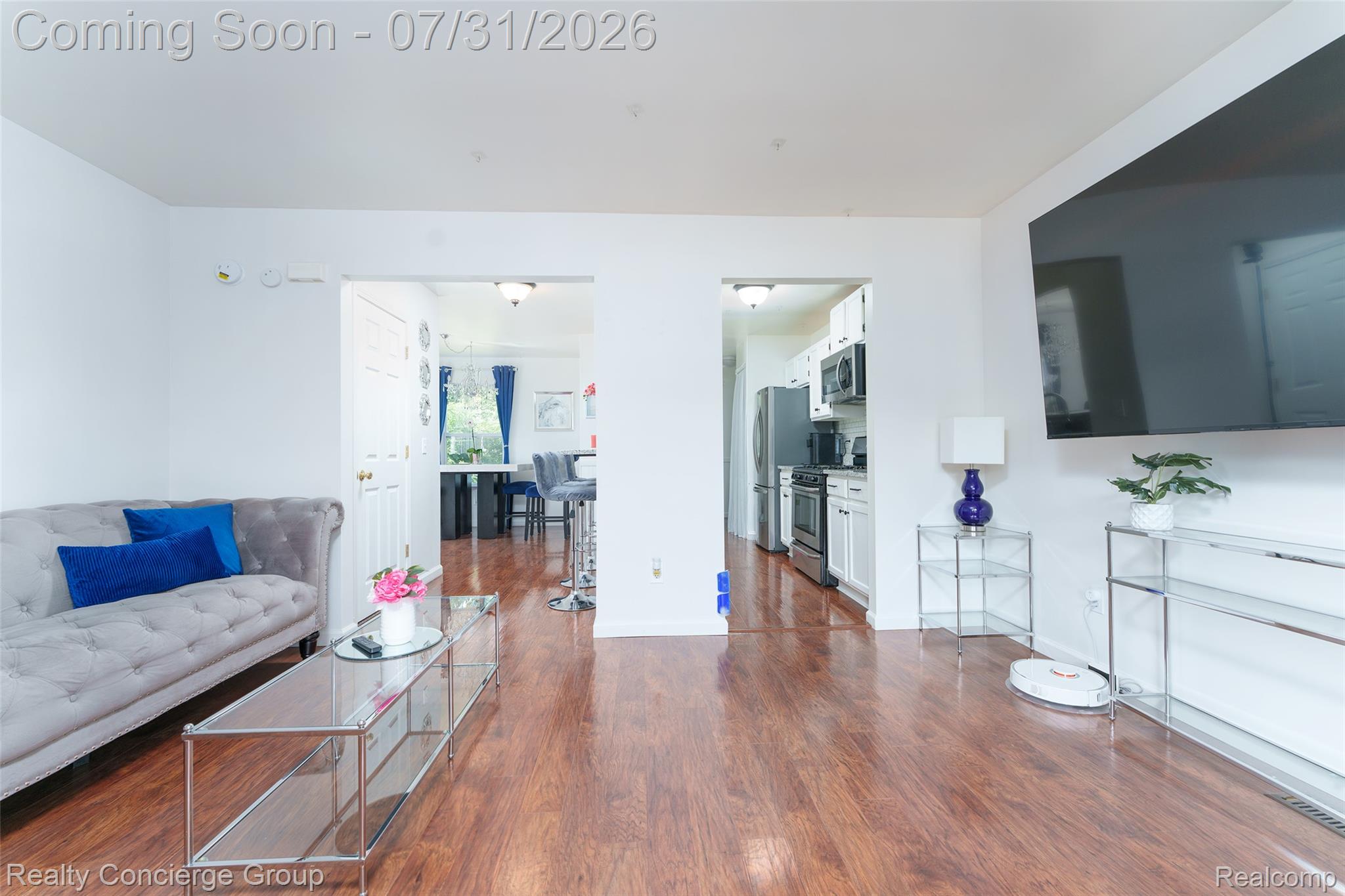 476 Waverly