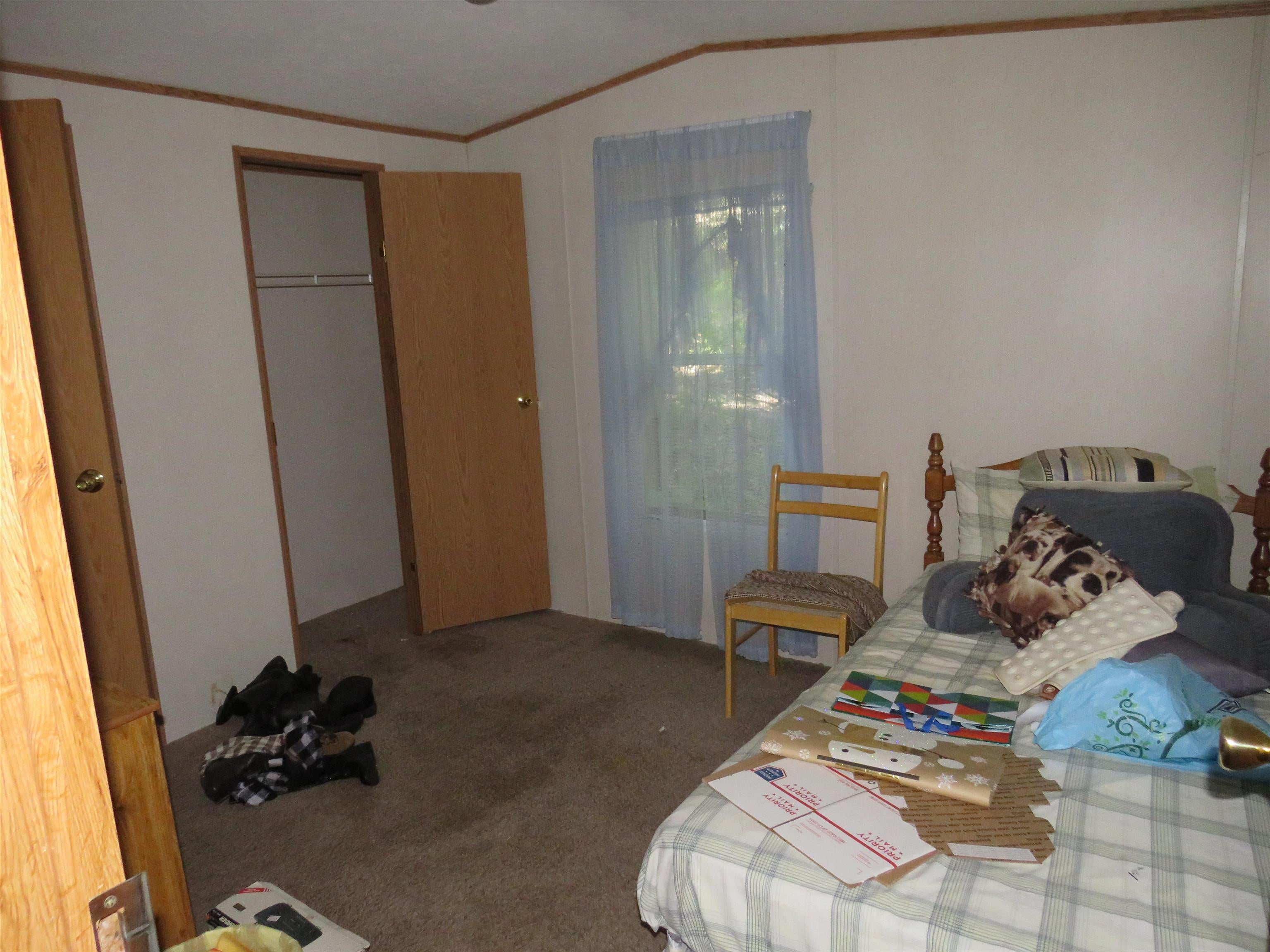 126 W Ridge Circle