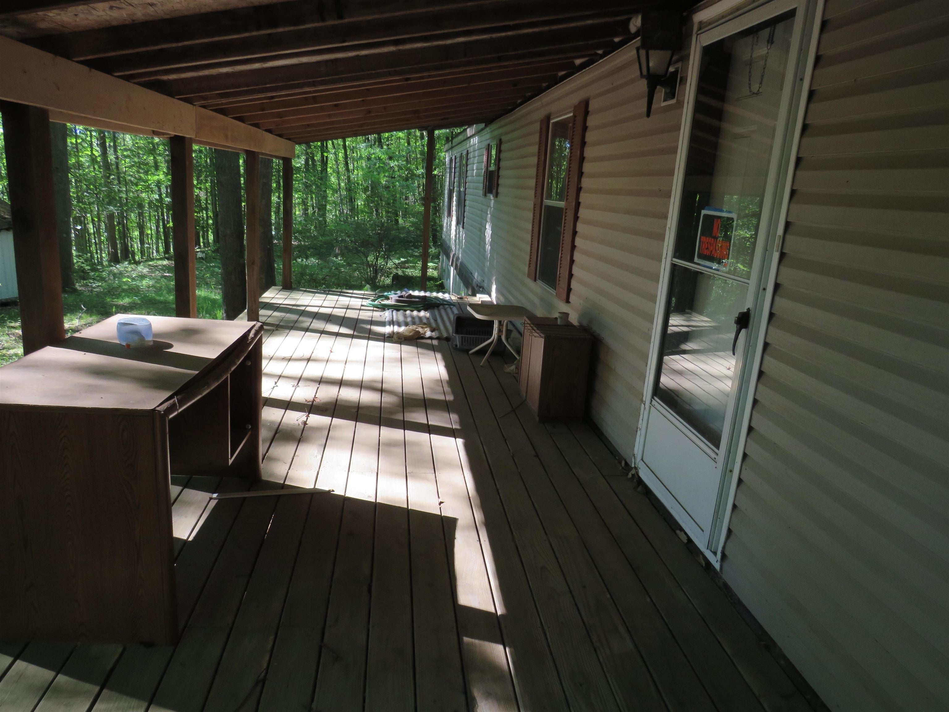 126 W Ridge Circle
