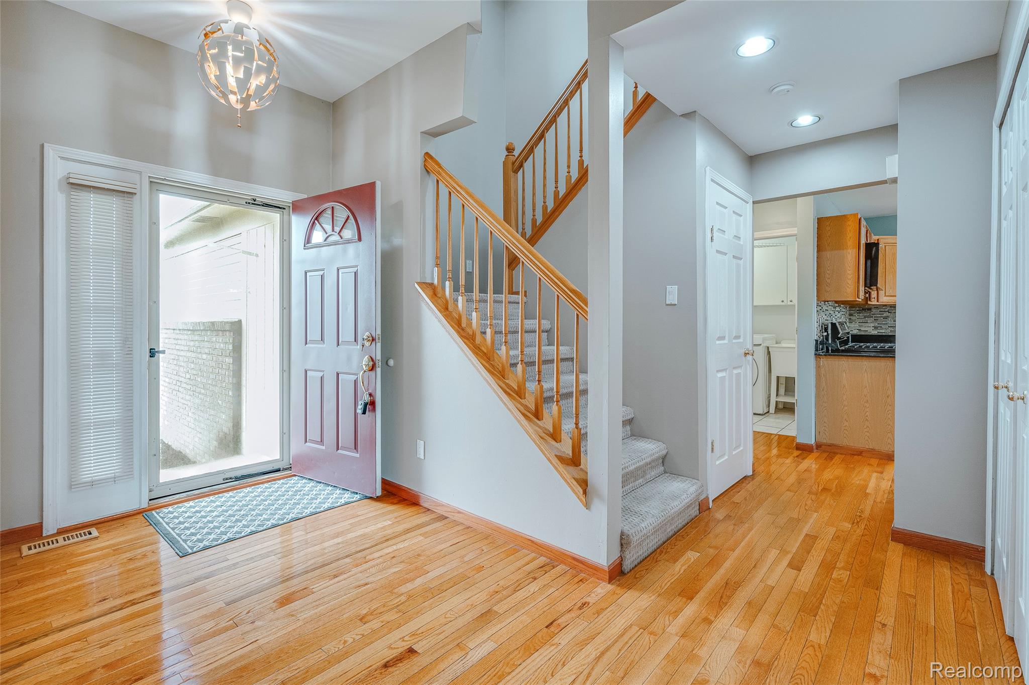 43470 Algonquin Drive
