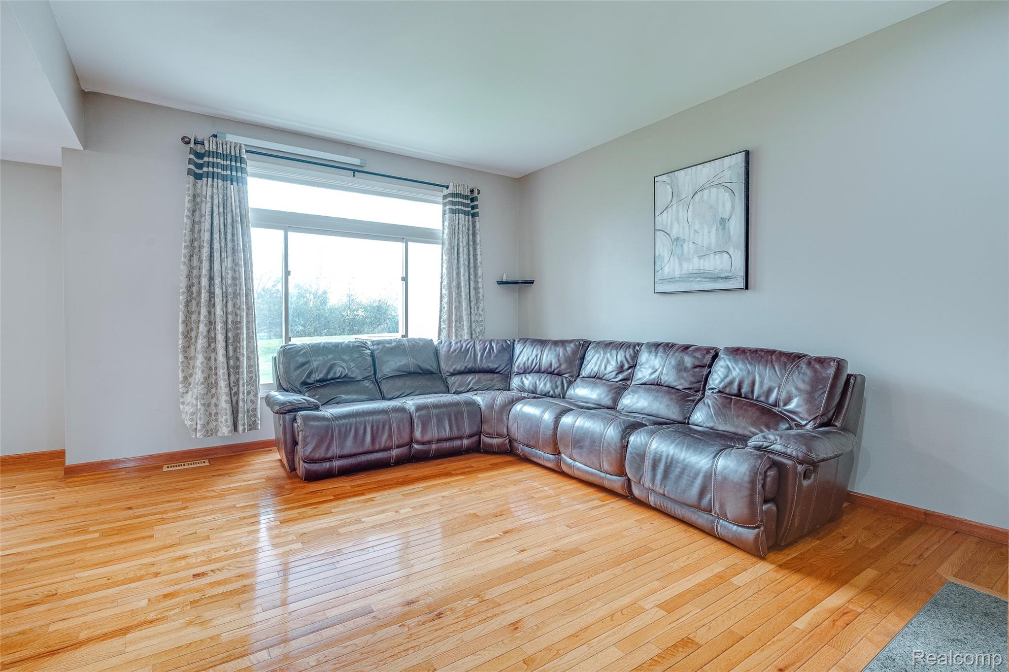 43470 Algonquin Drive