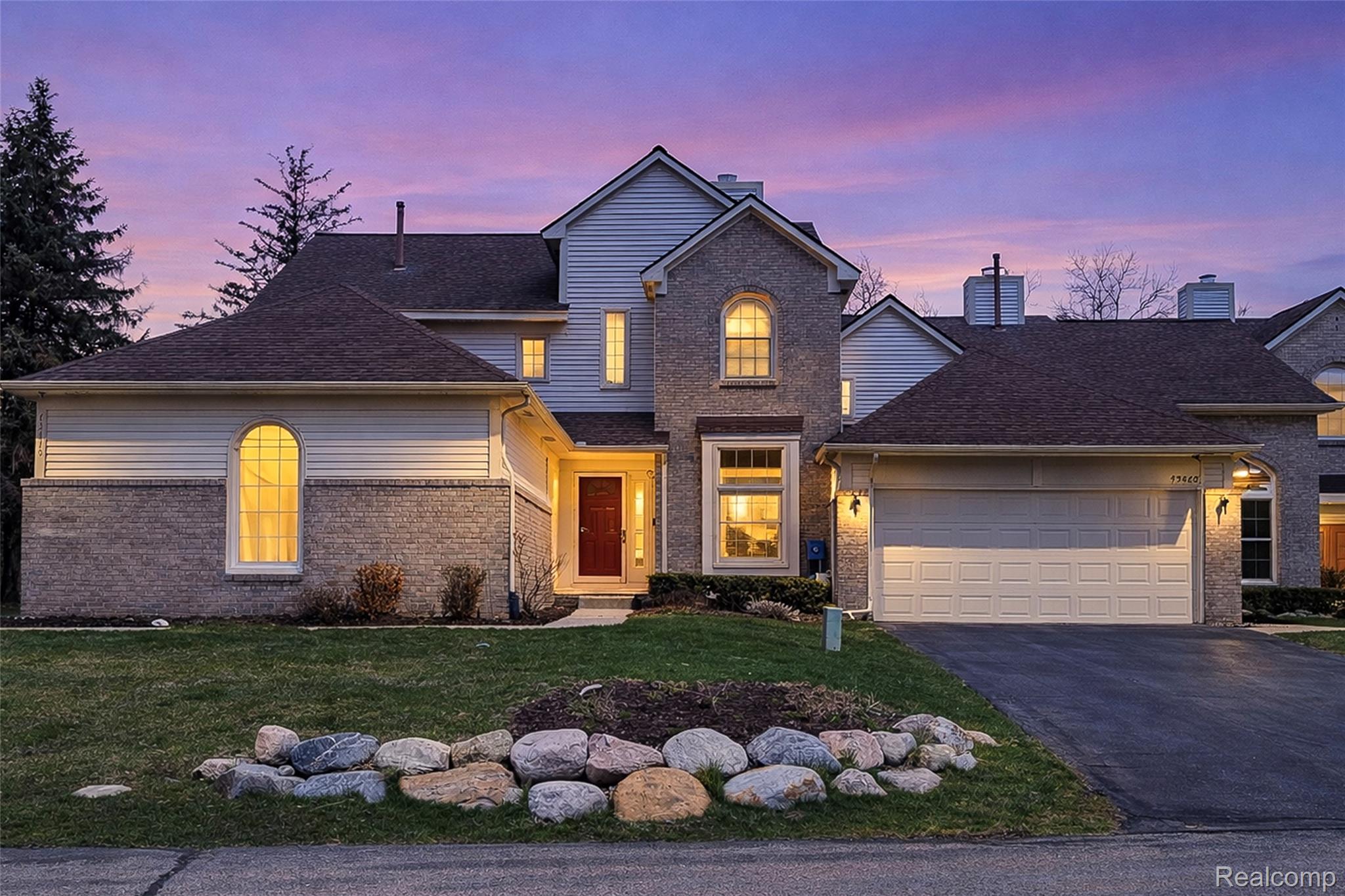 43470 Algonquin Drive