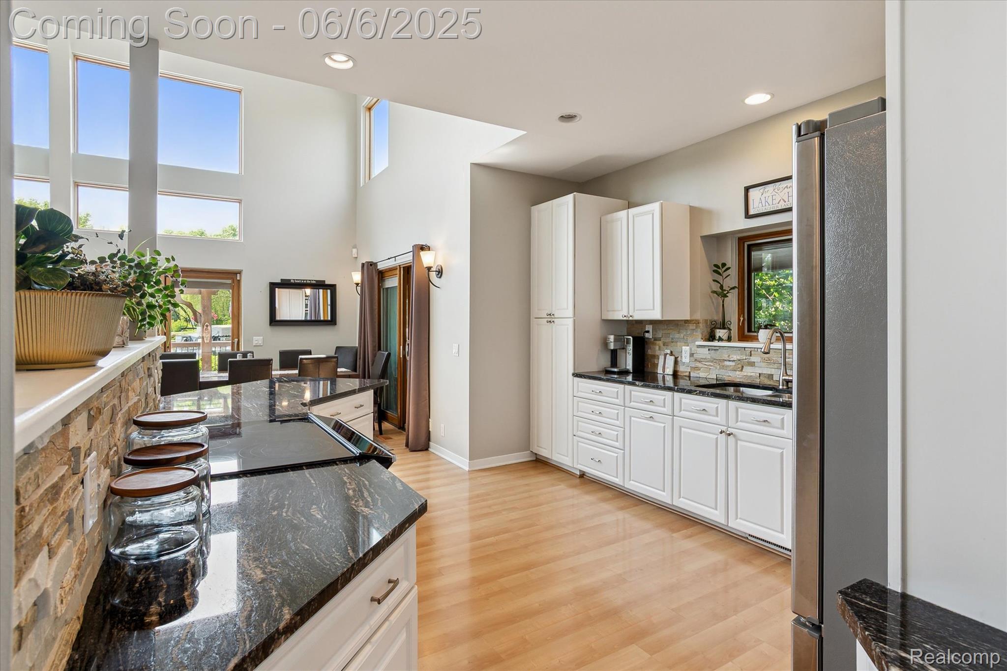 4118 Shoreview Lane