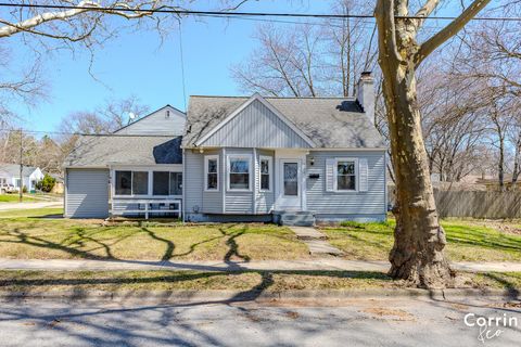 2542 Raymond Avenue SE Grand Rapids City MI 49507