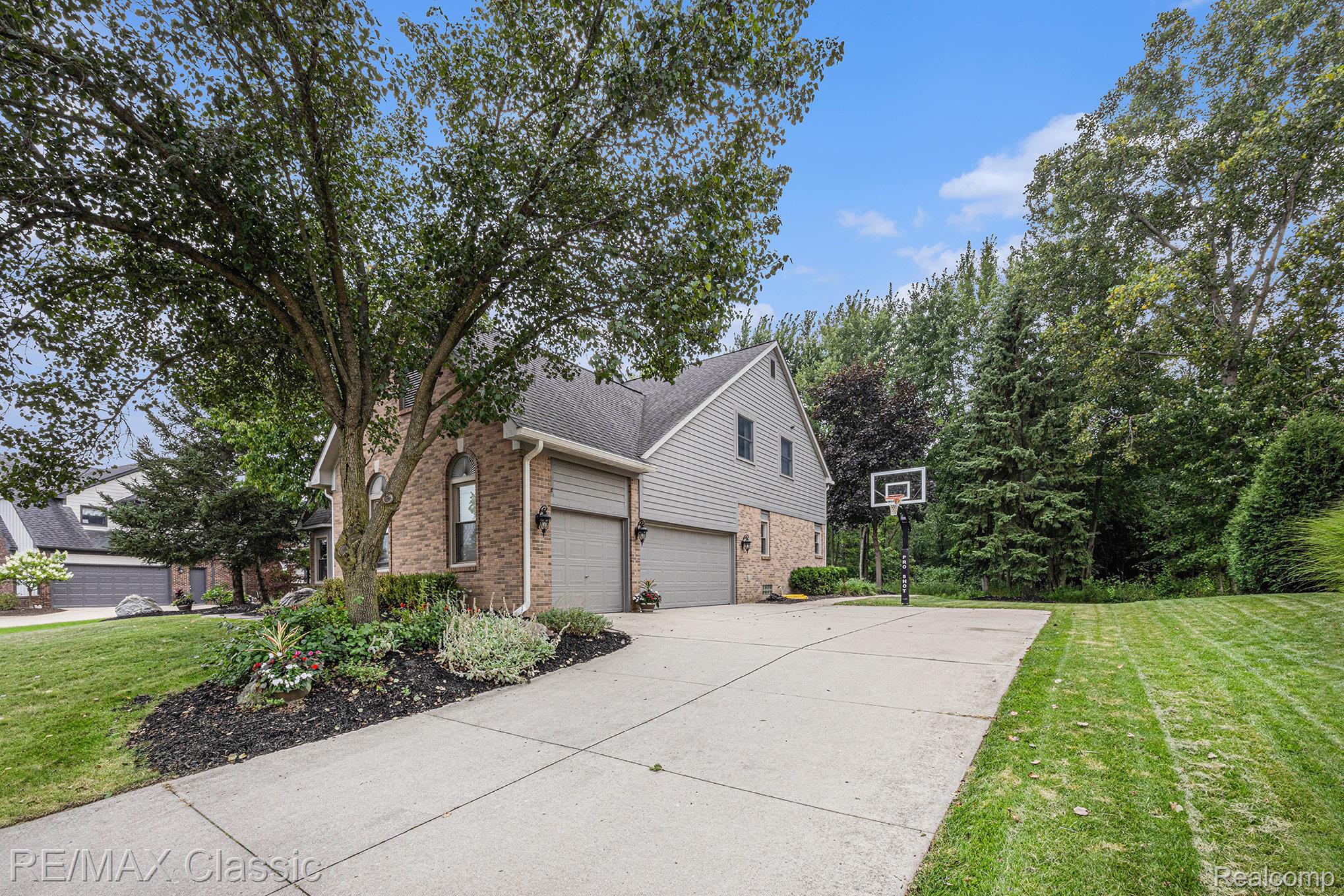 45483 Addington Lane