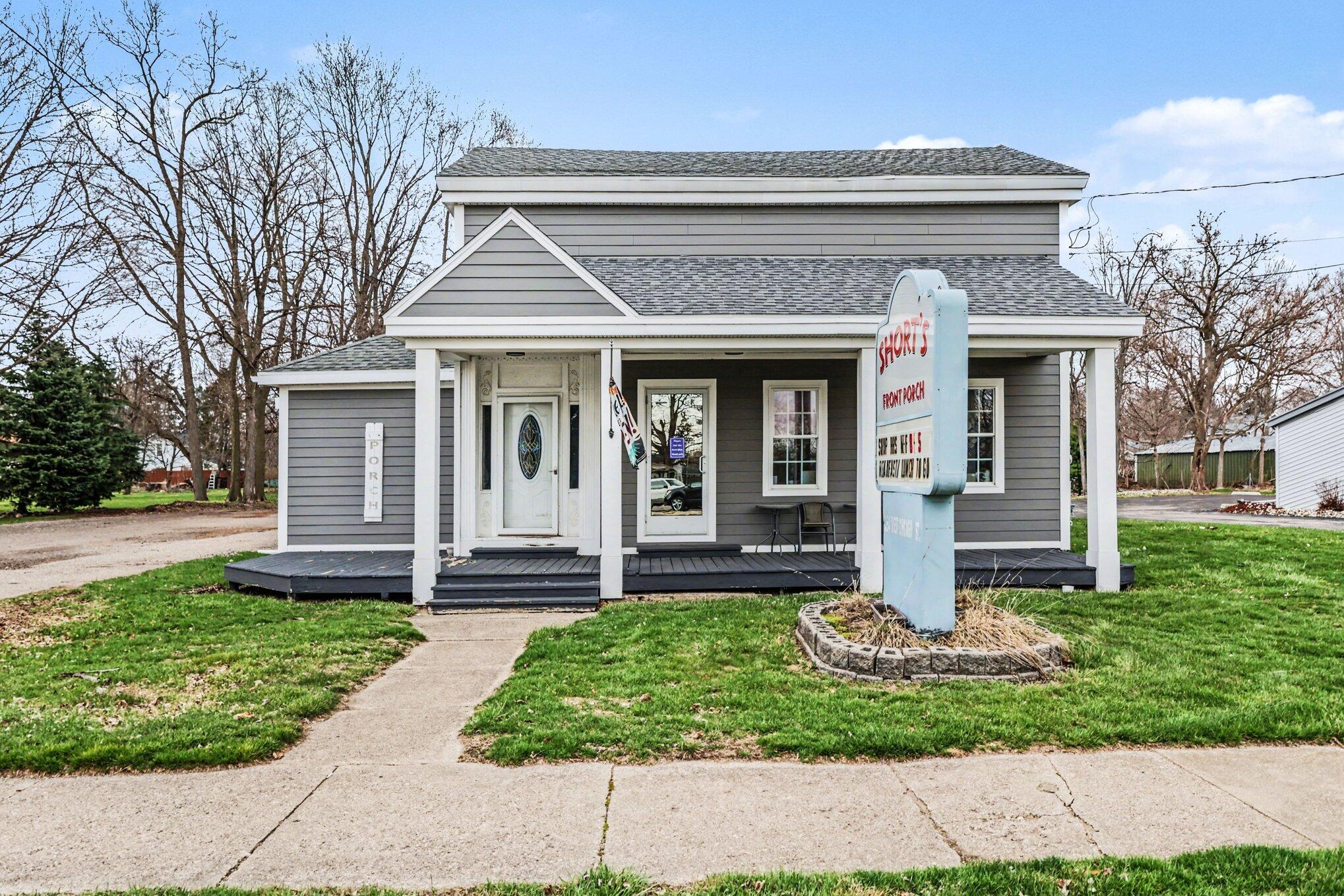 354 W Chicago Street