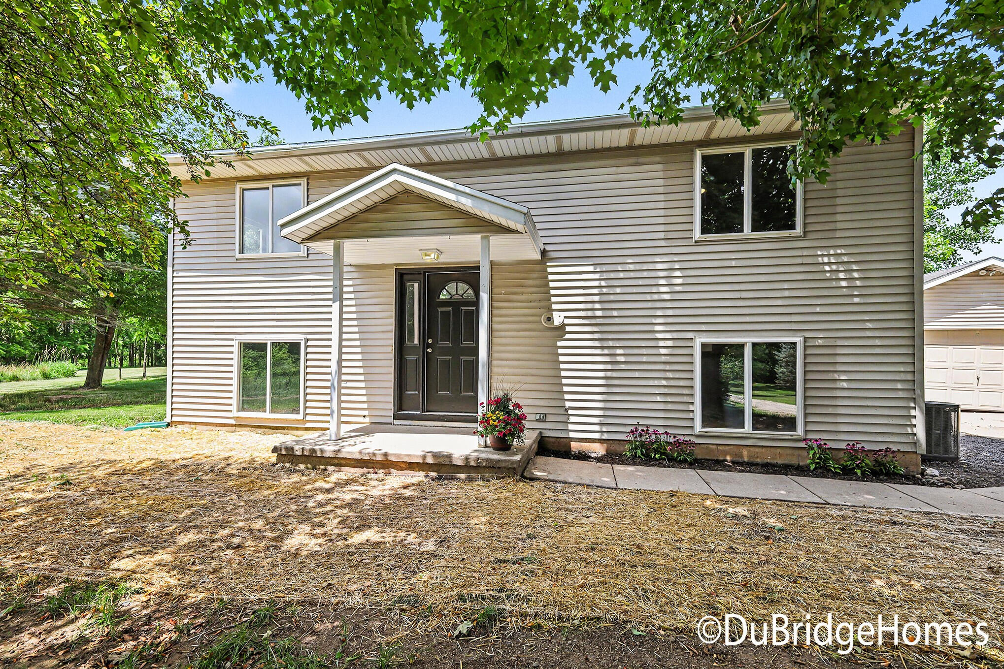 7914 Peddler Lake Road