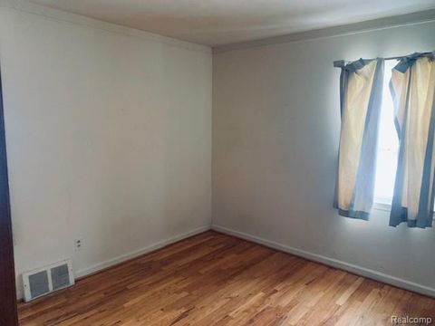 Tiny photo for 184 W Strathmore Avenue, Pontiac City, MI 48340 (MLS # 20261010247)