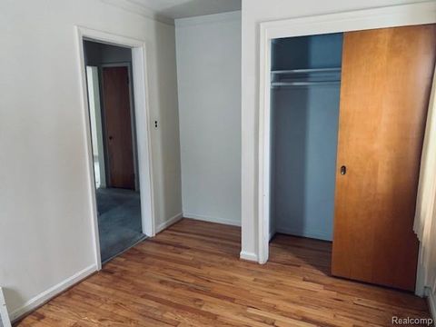 Tiny photo for 184 W Strathmore Avenue, Pontiac City, MI 48340 (MLS # 20261010247)