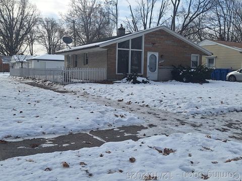 Photo of 25007 Hopkins Street, Dearborn Heights City, MI 48125 (MLS # 20251058222)