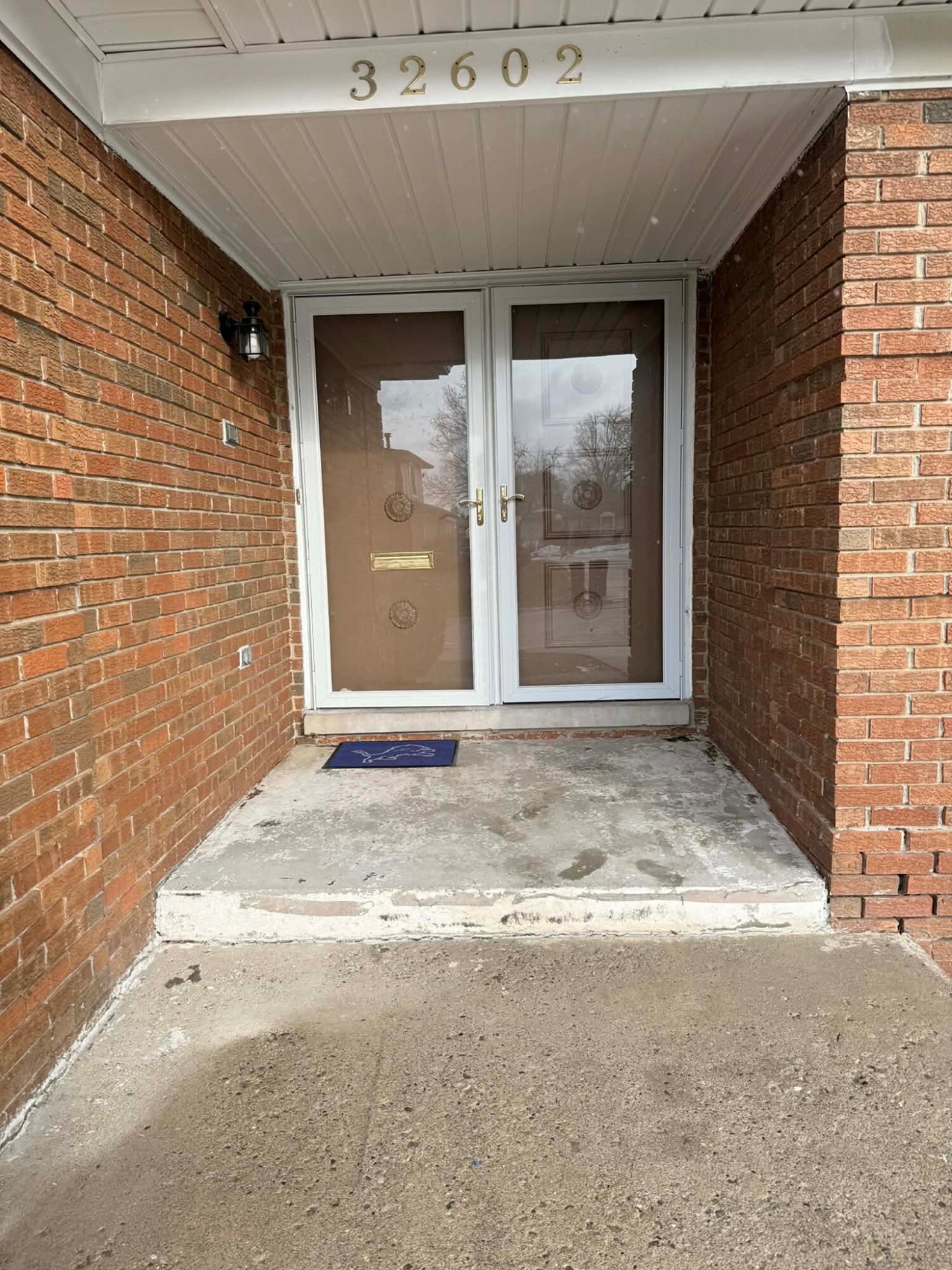 32602 Barclay Square