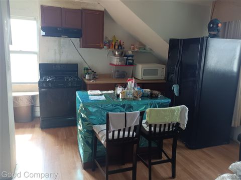 Tiny photo for 16508 Strathmoor Street, Detroit City, MI 48235 (MLS # 20261021706)