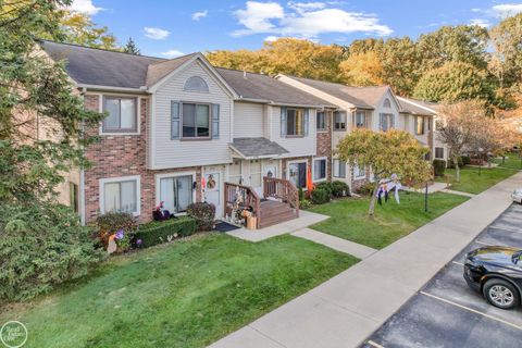 27715 Harrison Woods Lane Harrison Charter Township MI 48045