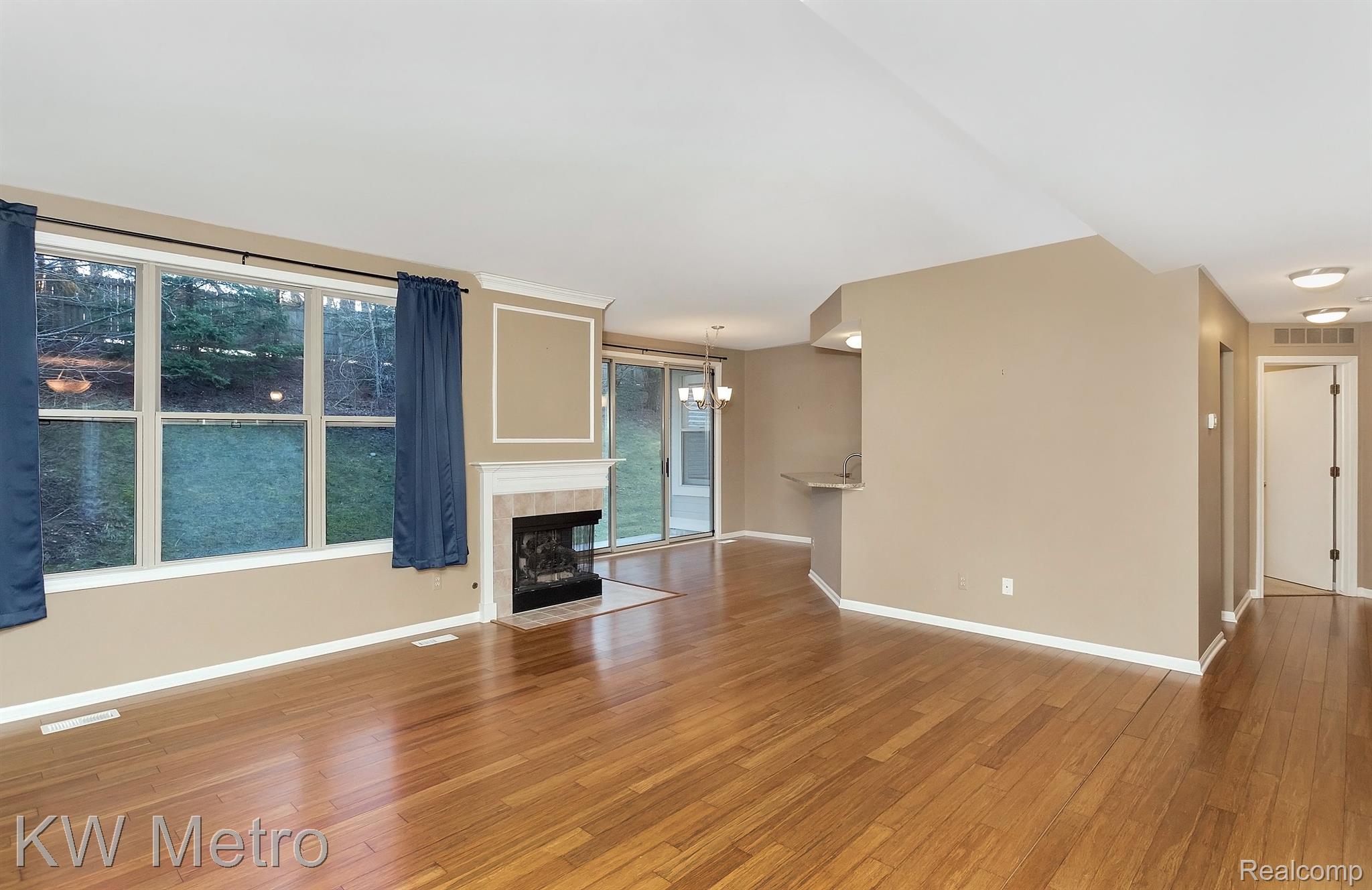 516 NEWBURNE POINTE 52