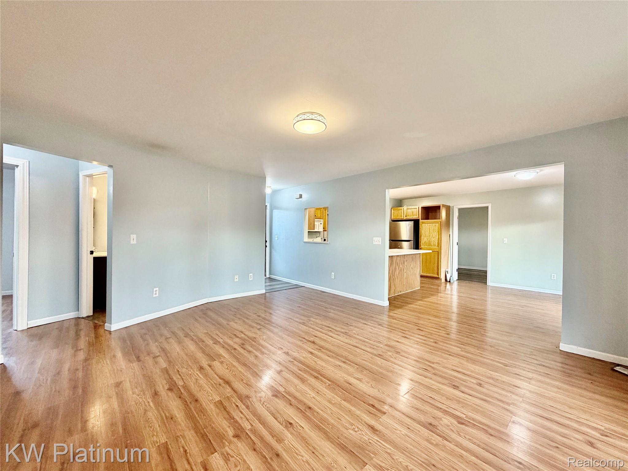 1918 Roselawn Court