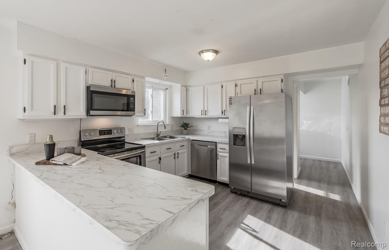 4851 Shoreline Boulevard