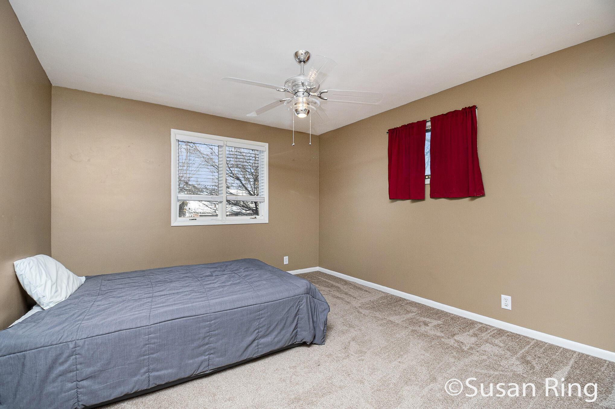 Grand Rapids, Michigan 49508, United States, 3 Bedrooms Bedrooms, ,3 BathroomsBathrooms,Residential,Active,252030