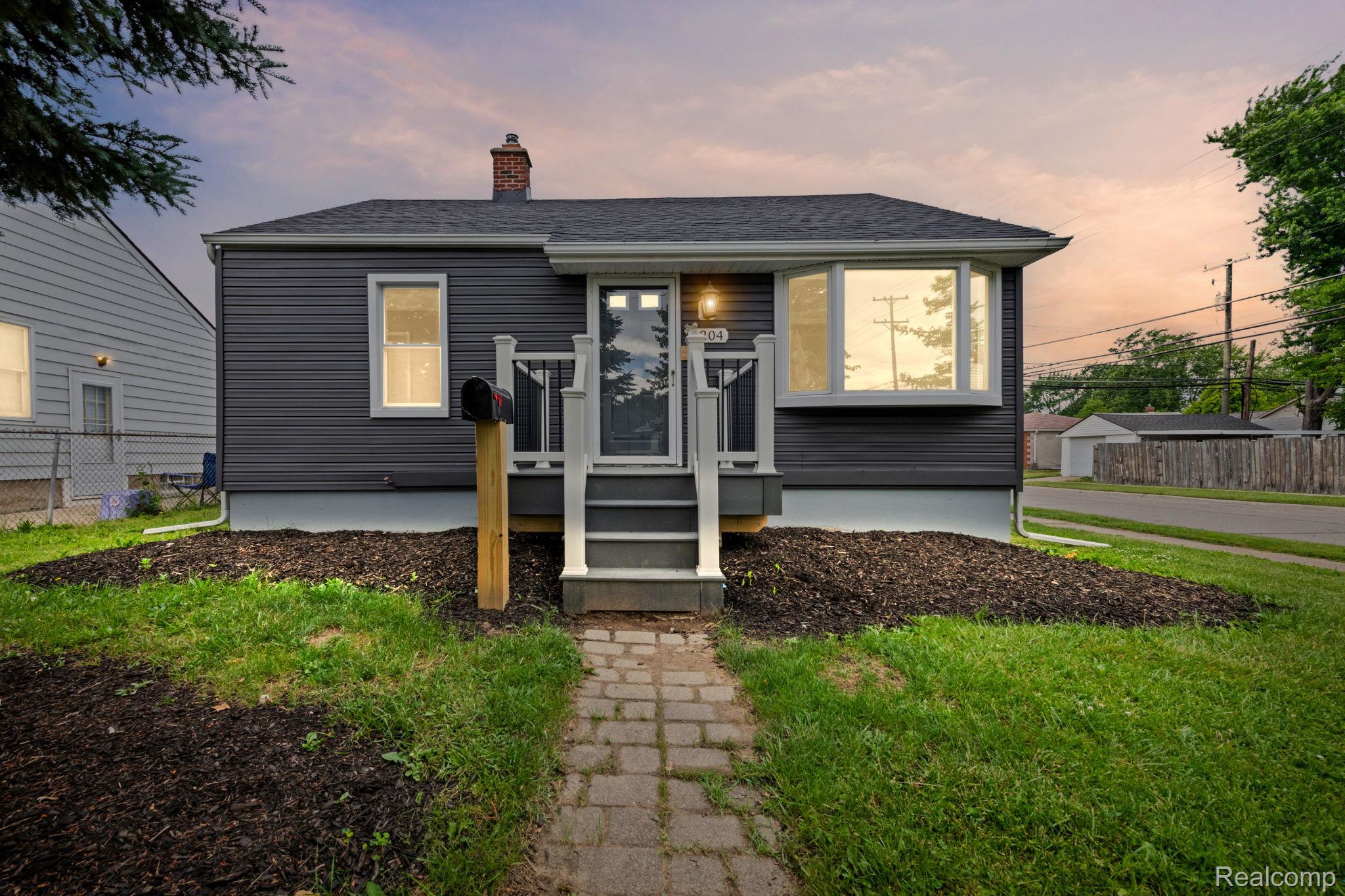 1204 8th Street