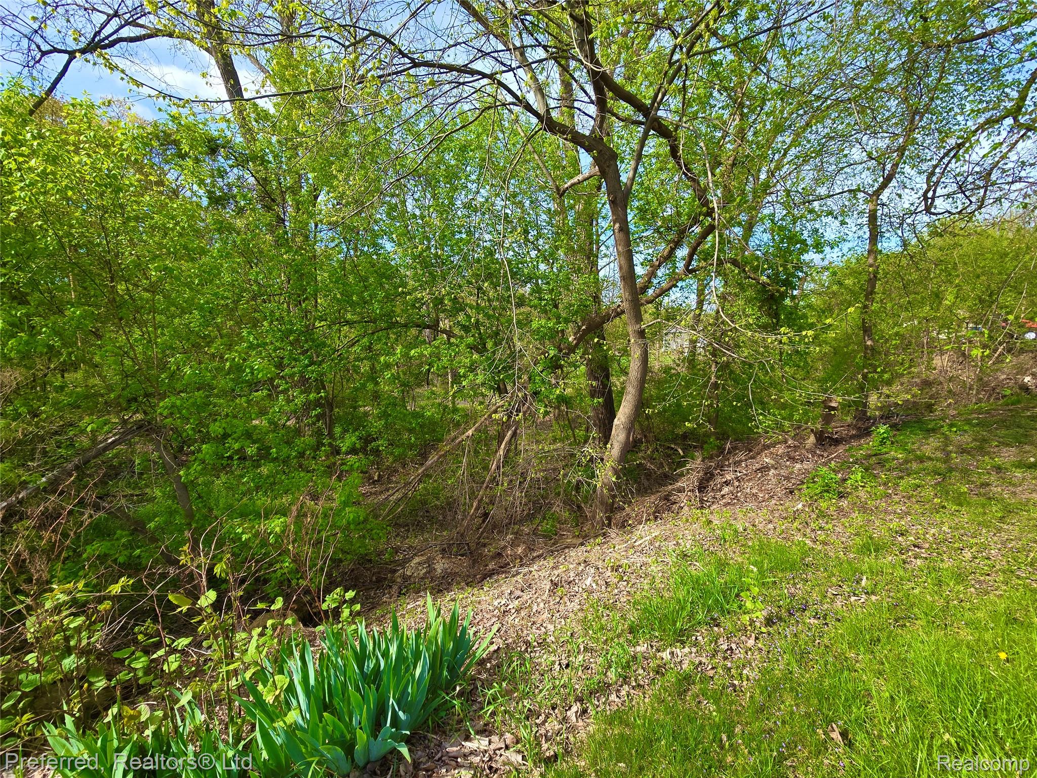 9691 Elizabeth Lake Road