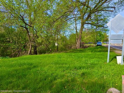 9691 Elizabeth Lake Road White Lake Charter Township MI 48386