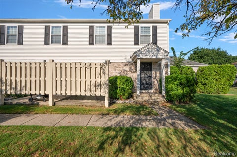 Photo for 44555 N Bunker Hill Drive