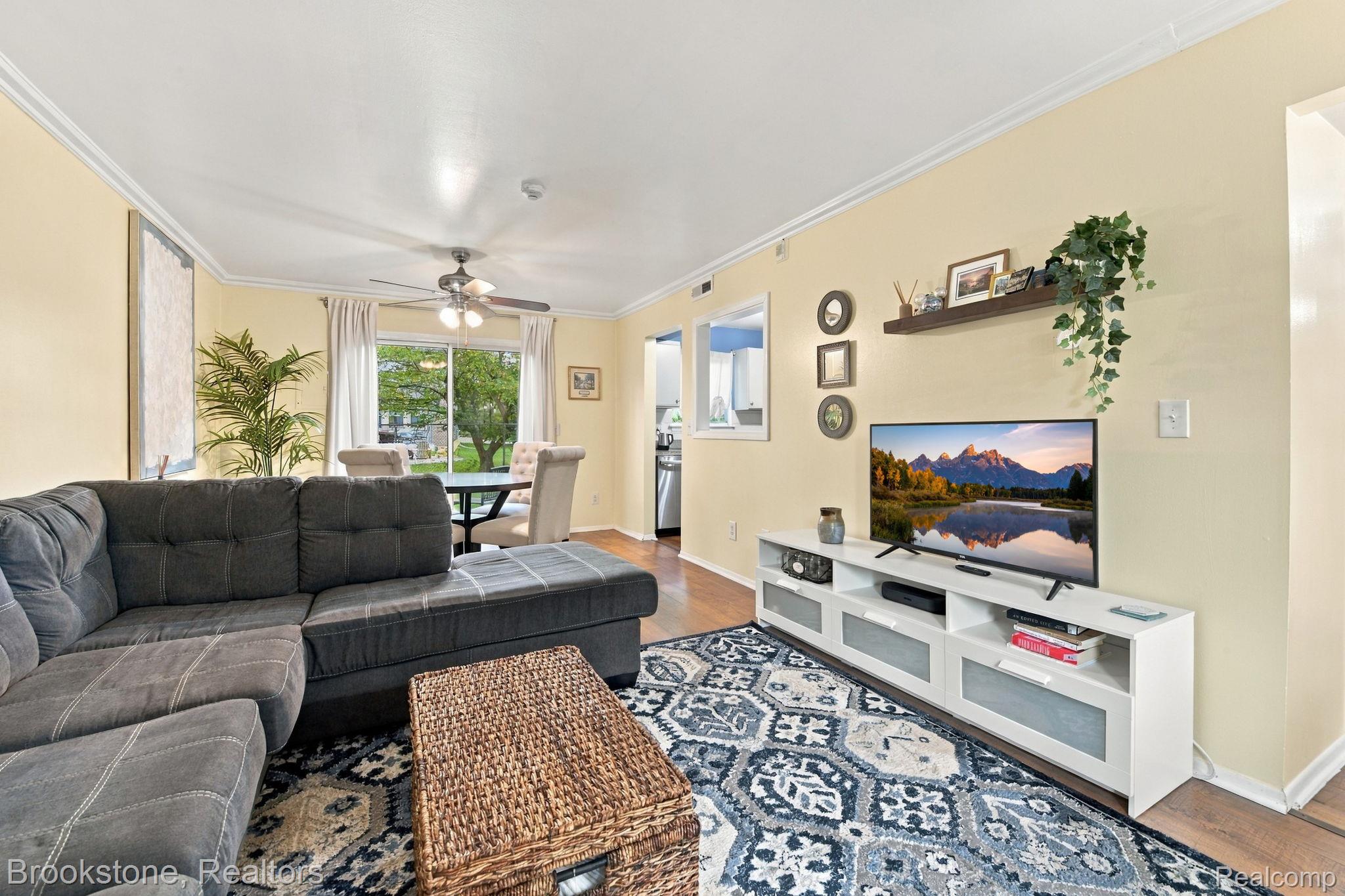 1660 Orchard Drive
