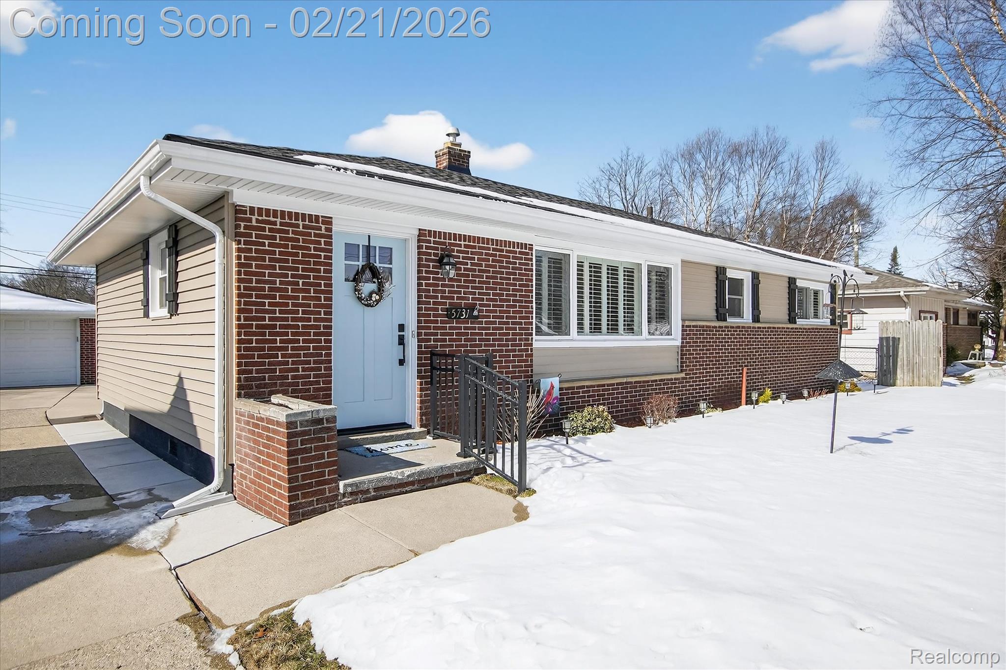 5731 N Harvey Street