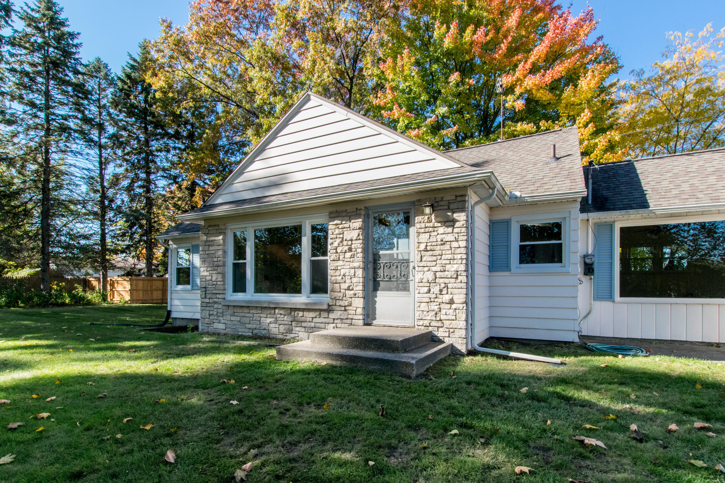 5715 Kalamazoo Avenue SE